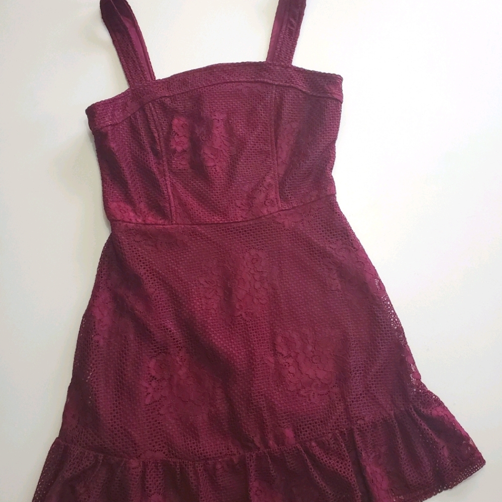 Speechless wine sleeveless dress size medium